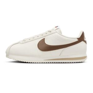 Nike Cortez Brown size size 8.5 W